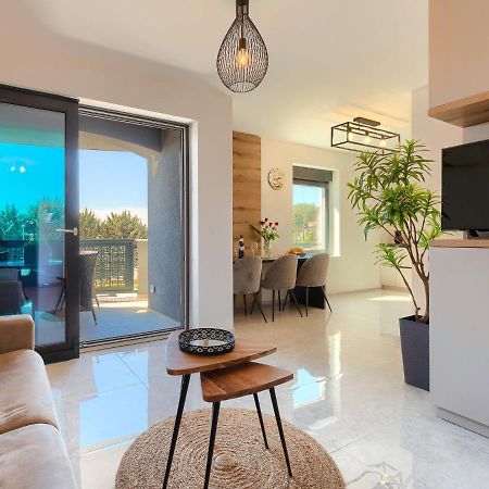 PUY Apartment Wing 77 By Interhome מראה חיצוני תמונה