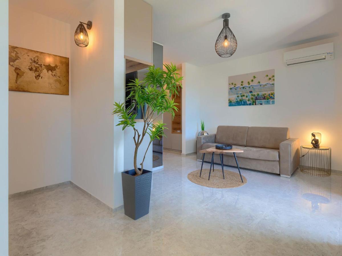 PUY Apartment Wing 77 By Interhome מראה חיצוני תמונה