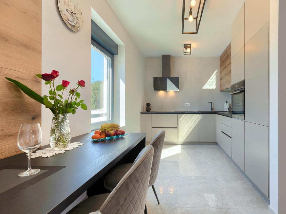PUY Apartment Wing 77 By Interhome מראה חיצוני תמונה